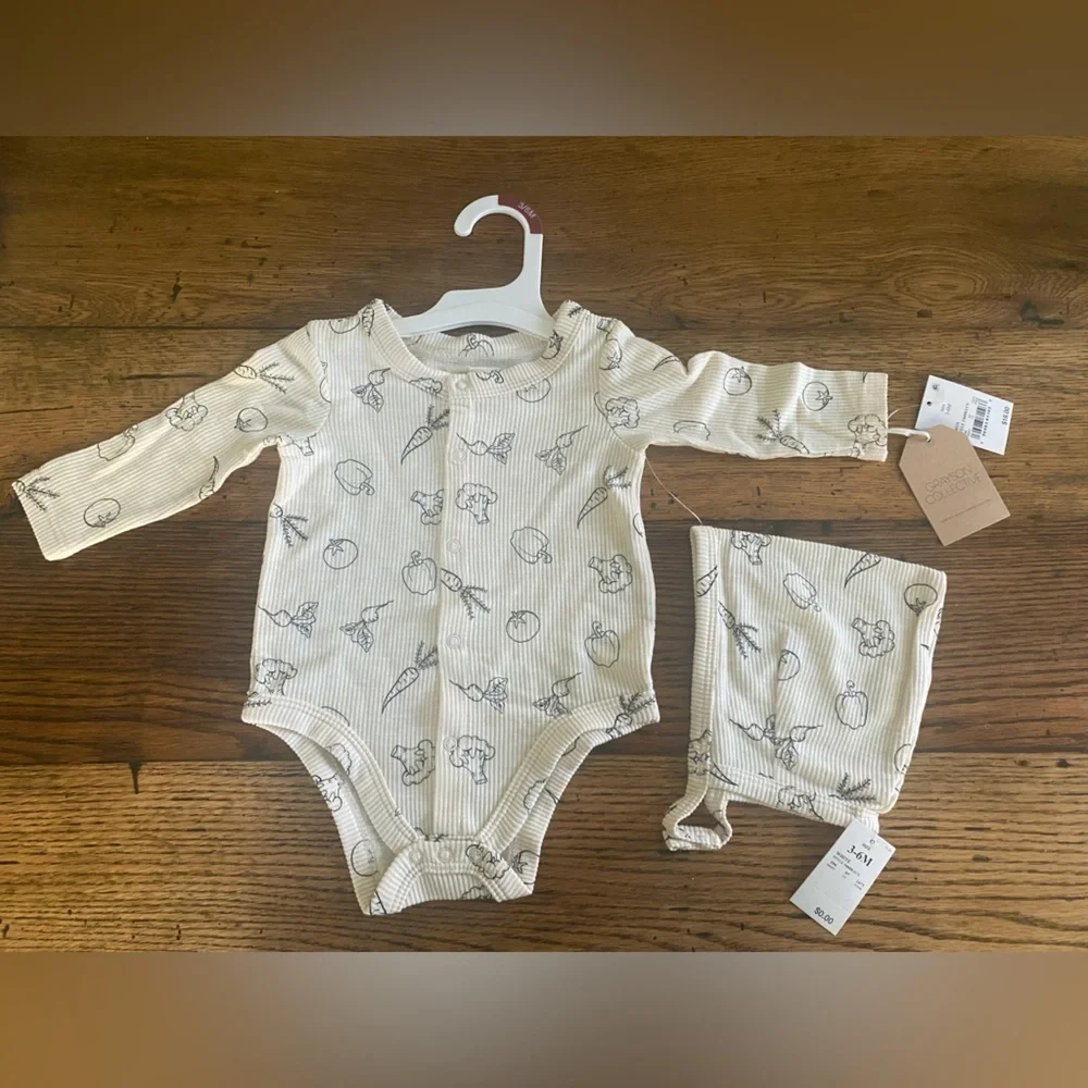 NWT Grayson Collective Baby Long Sleeve Ribbed Bodysuit Bonnet Set - Cream 3-6M